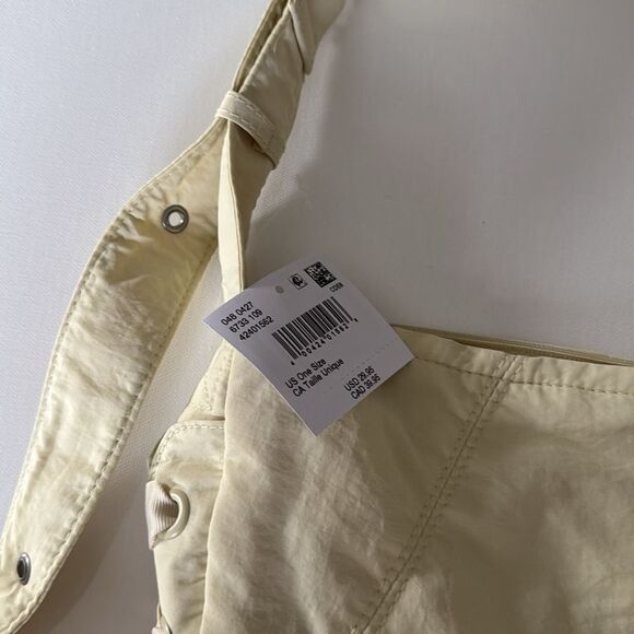 Puffer Crescent Purse American Eagle Mint - Picture 2 of 4